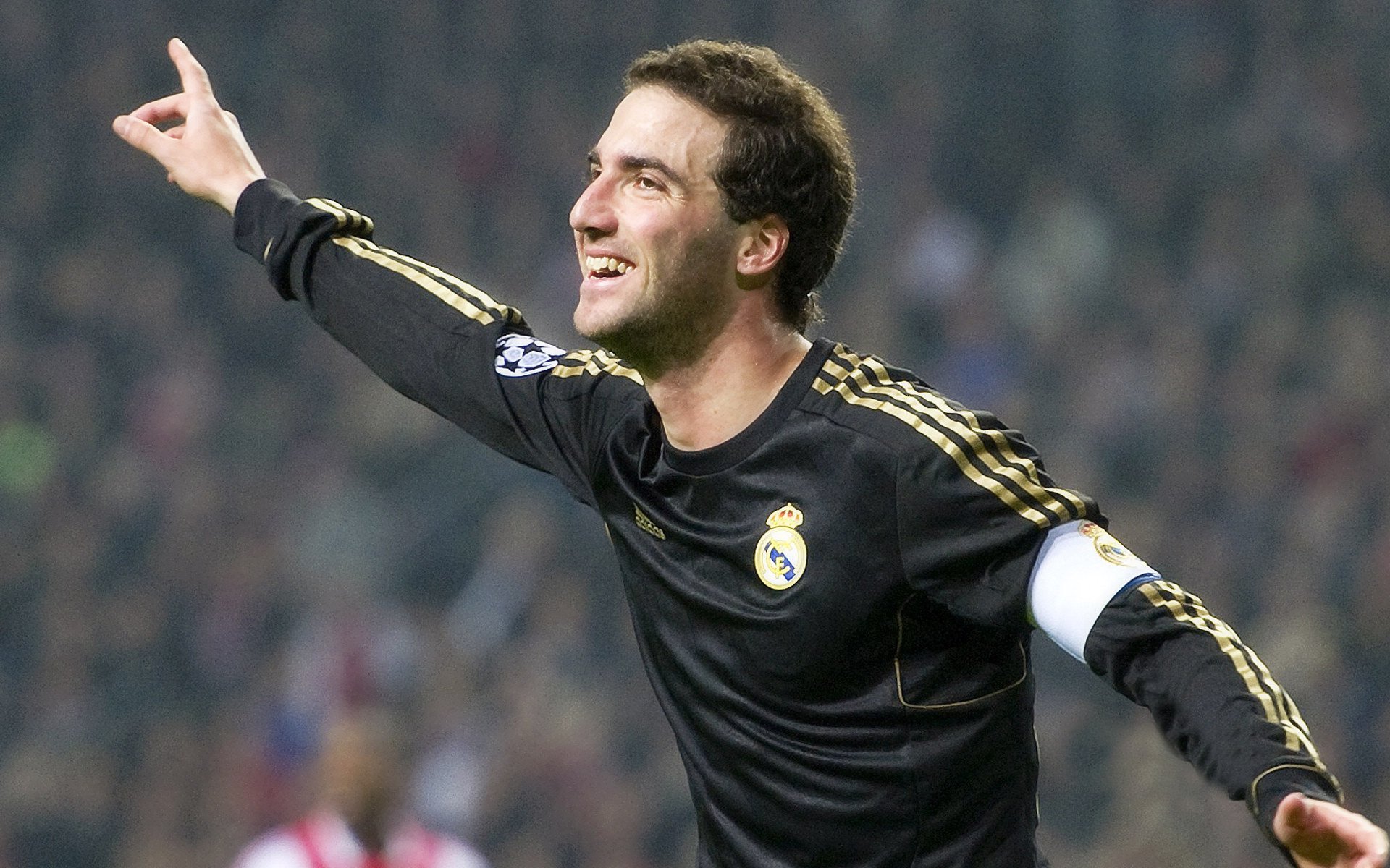 九游游戏-欧冠“最强阵容”年度评比揭晓，欧冠目前最强的球队